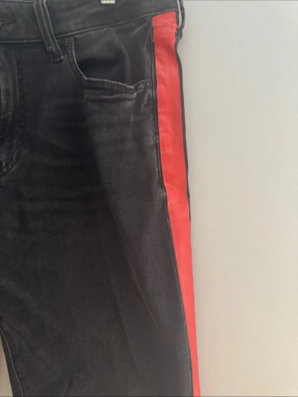 Express unique black